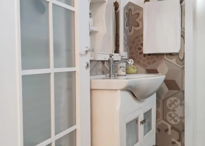 לינה וארוחת בוקר La Buldrina Suite-home