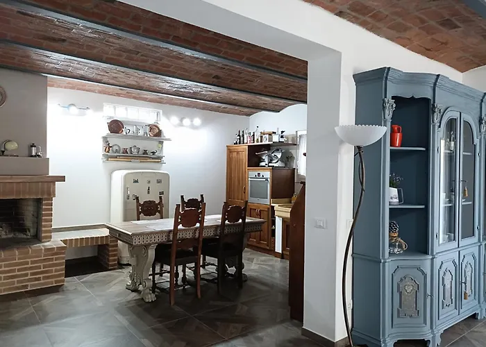 לינה וארוחת בוקר La Buldrina Suite-home קסטל סן פייטרו טרמה